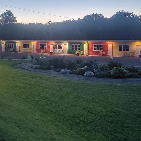 Chéticamp Cornerstone Motel מראה חיצוני תמונה