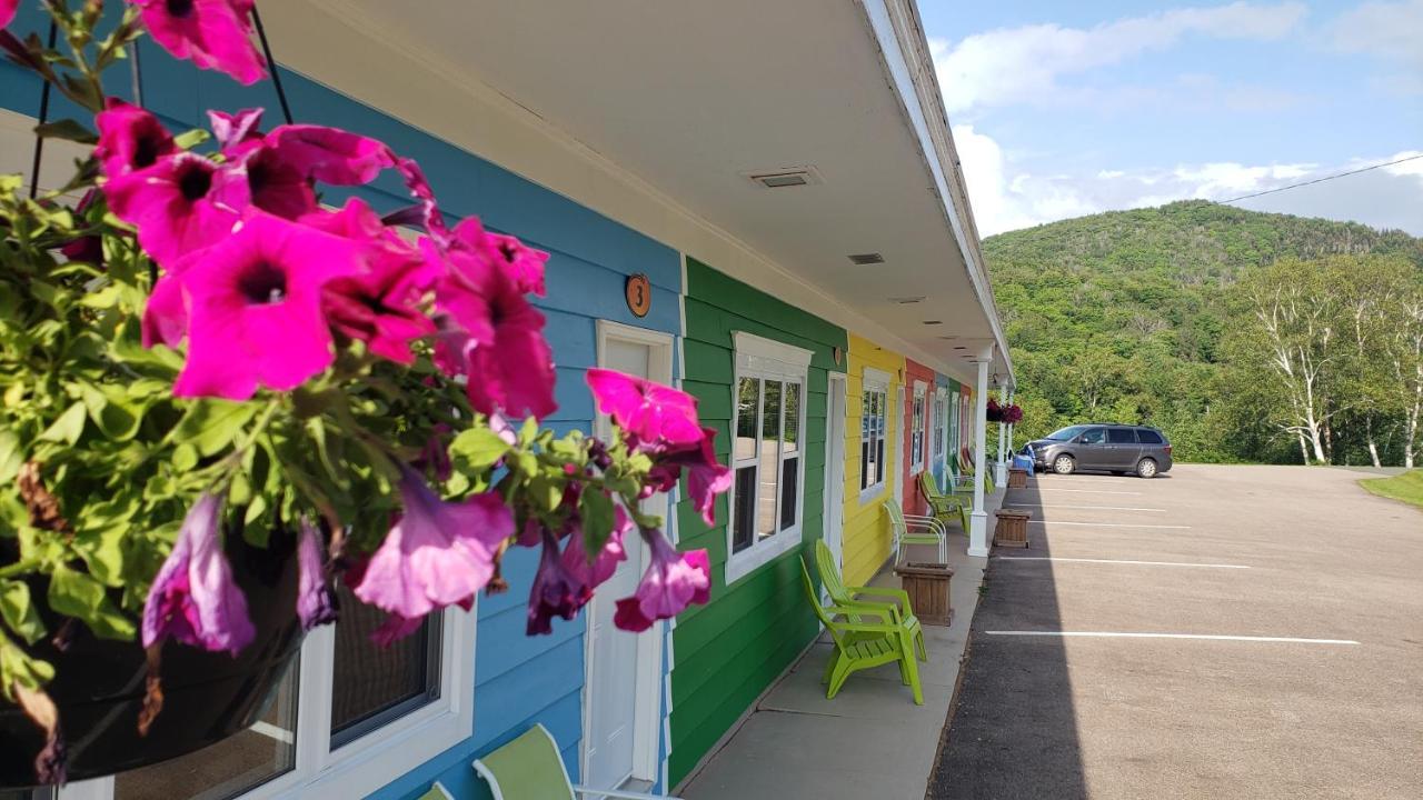 Chéticamp Cornerstone Motel מראה חיצוני תמונה