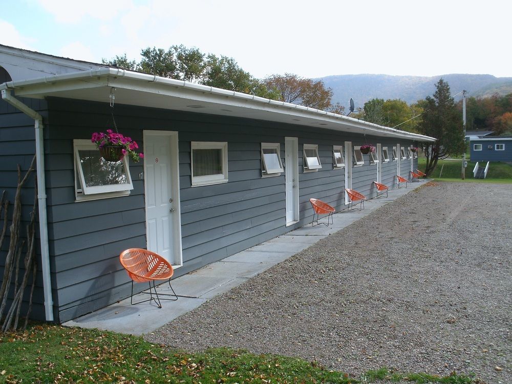 Chéticamp Cornerstone Motel מראה חיצוני תמונה